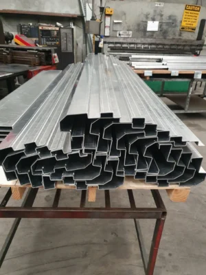 Coaming-rails-side-veiw